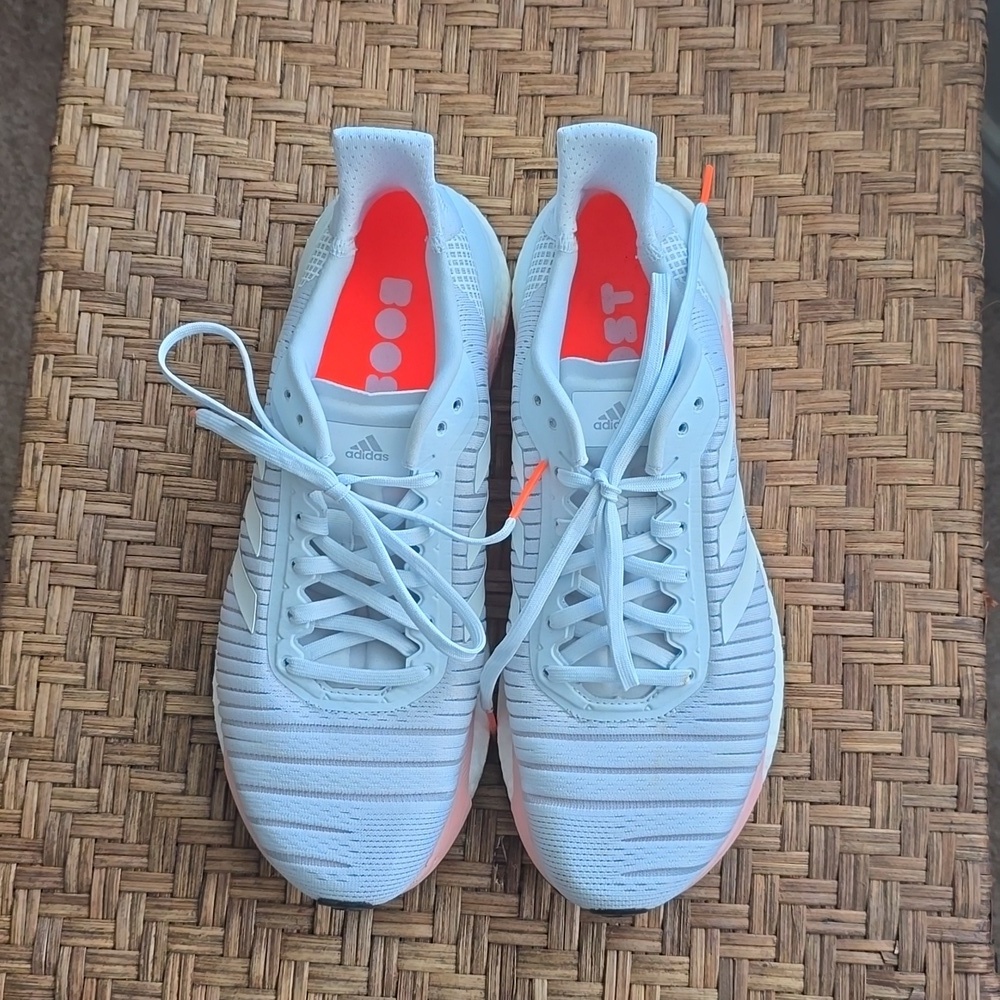 NWOT Adidas Boost Solar Guide